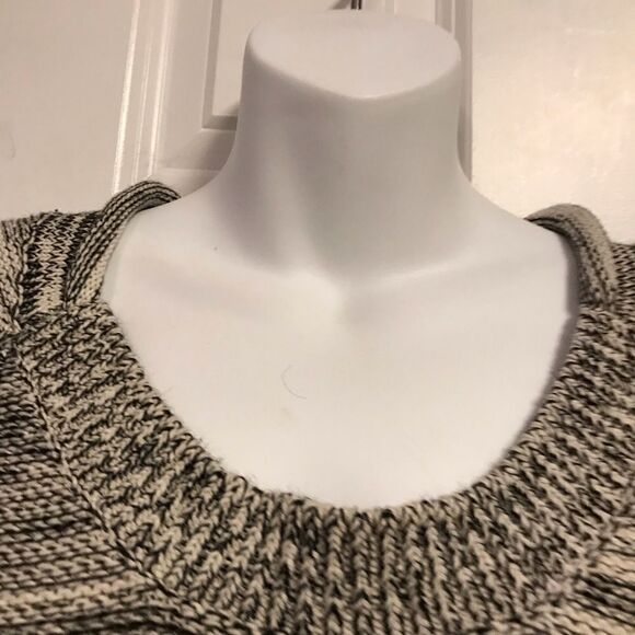 CAbi Style 973 Marled Short Sleeve Neutral Sweater Tunic Gray Medium - Picture 7 of 16